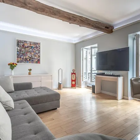 Cosy Central Place In Parijs